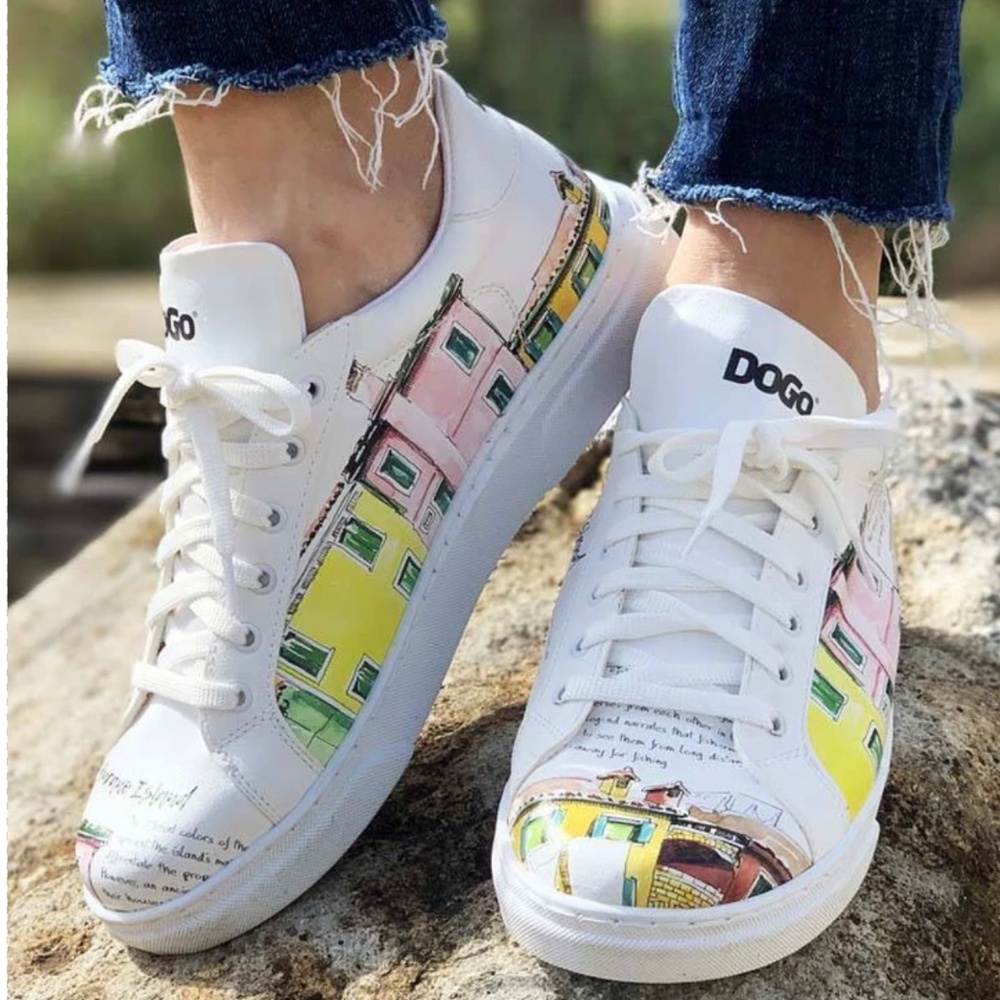 Gorgeous Sneakers!